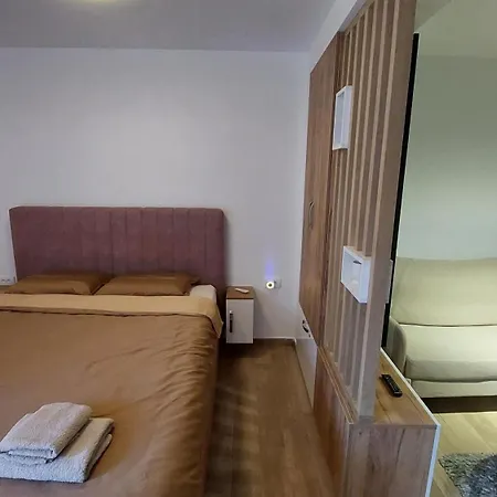 Mecavnik Lejlighed *